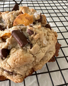 Jumbo Oatmeal Chocolate Salted Marshmallow Cookies Recipe